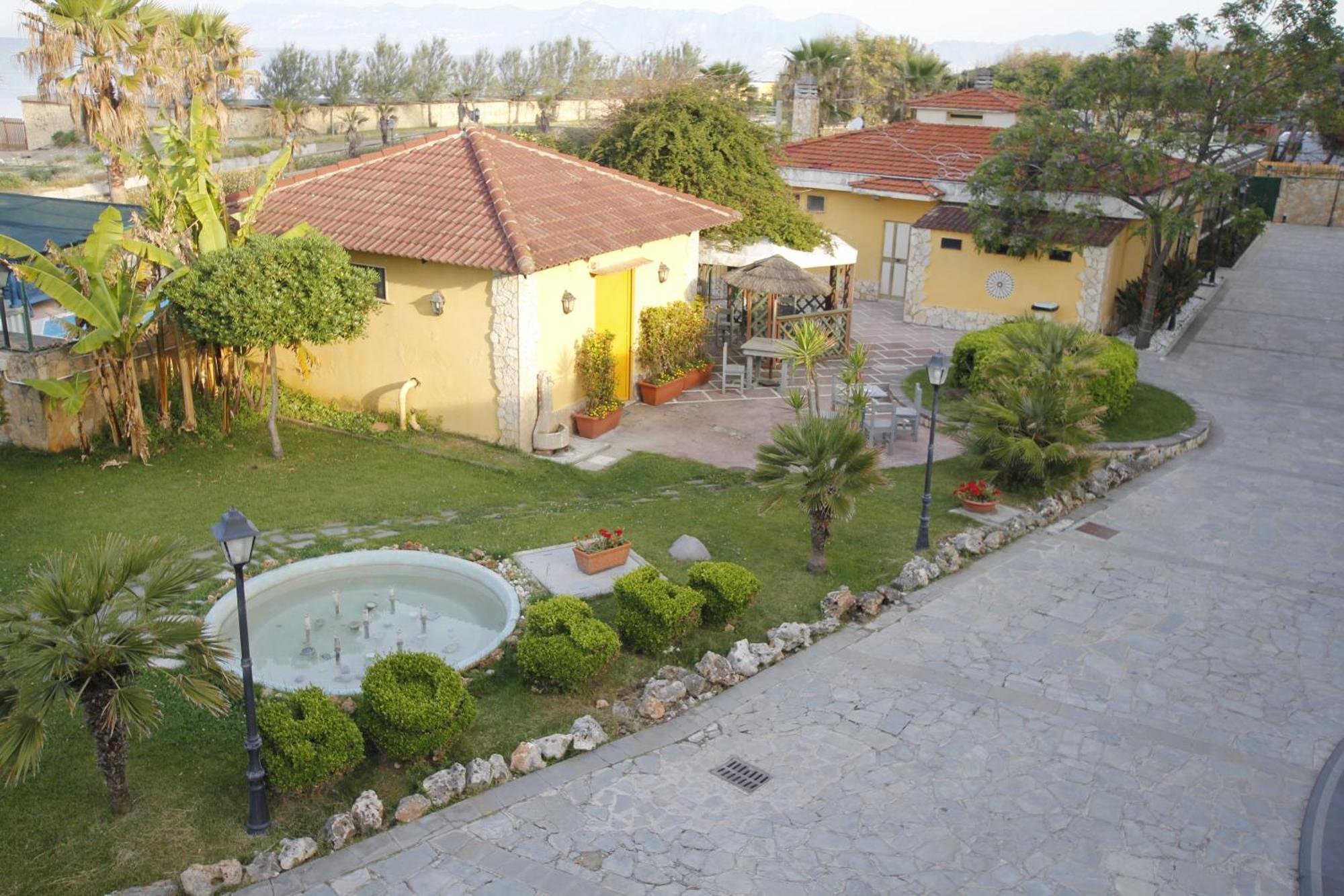 Hotel Club Sabbiadoro ياتّيباليا المظهر الخارجي الصورة