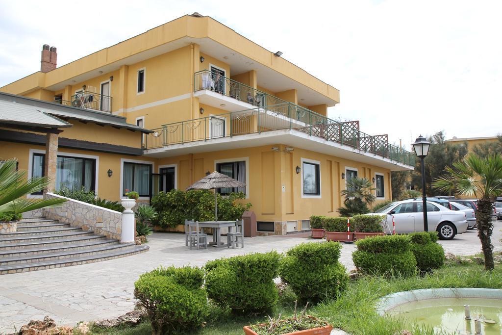 Hotel Club Sabbiadoro ياتّيباليا المظهر الخارجي الصورة
