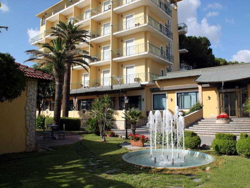 Hotel Club Sabbiadoro ياتّيباليا المظهر الخارجي الصورة